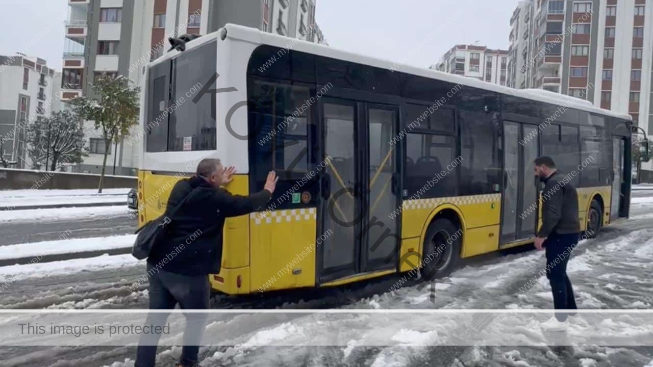 İETT otobüsü yolda kaldı – Son Dakika Haberleri